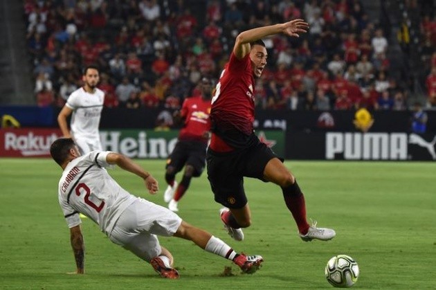 NÓNG: Darmian chuẩn bị trở về Ý chơi bóng - Bóng Đá