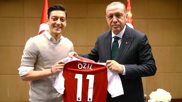 Sao tuyển Đức phản ứng vụ Ozil từ giã ĐTQG - Bóng Đá