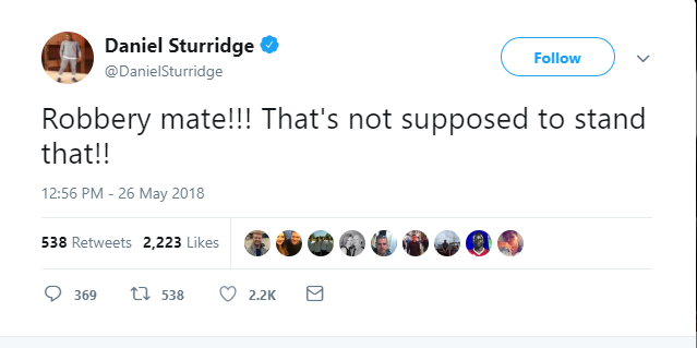 CĐV hùa theo Sturridge trách hờn Karius - Bóng Đá