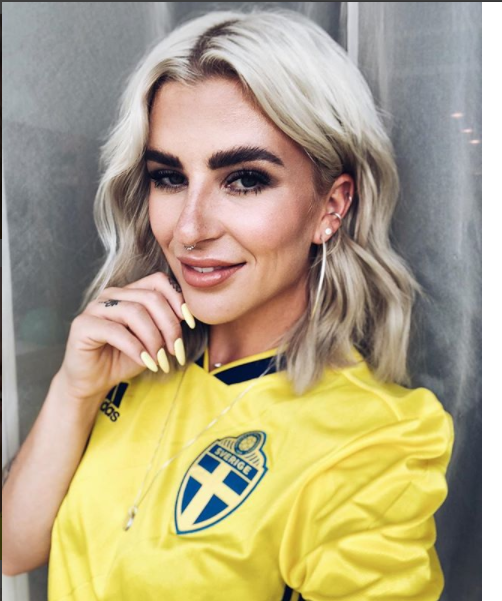 Josefin Lustig - Nàng WAGS nấm lùn ngầu cực đỉnh của Thụy Điển - Bóng Đá