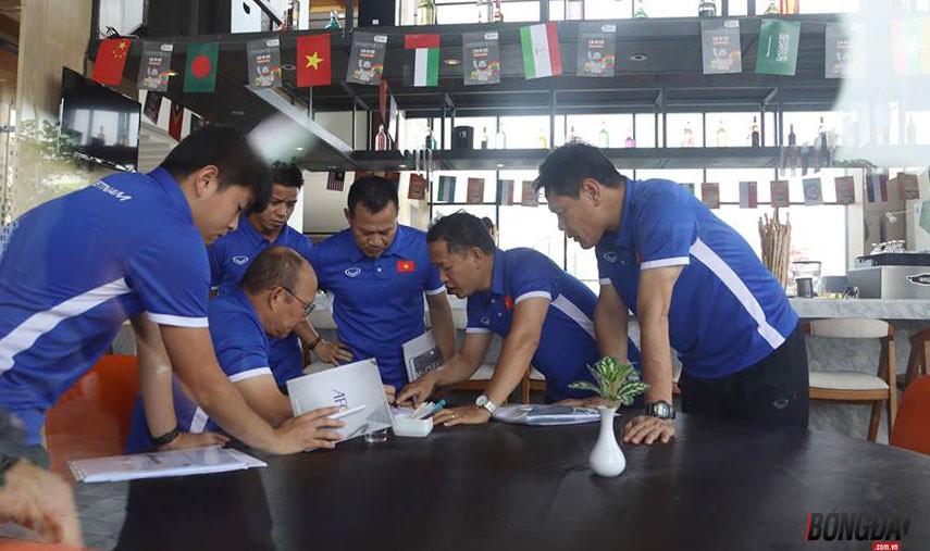 TRỰC TIẾP U23 Việt Nam vs U23 Pakistan: Thầy Park yêu cầu họp khẩn - Bóng Đá