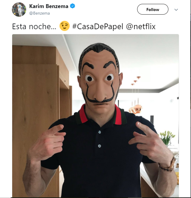 Benzema hóa trang hù fan vì cuồng phim - Bóng Đá