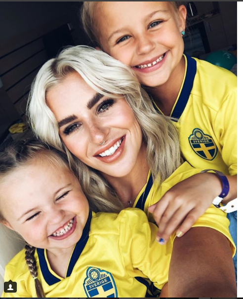 Josefin Lustig - Nàng WAGS nấm lùn ngầu cực đỉnh của Thụy Điển - Bóng Đá