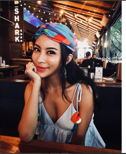 Han Melanie - Bông hồng Trung Quốc 'thẻ thính' tuyển Bỉ - Bóng Đá