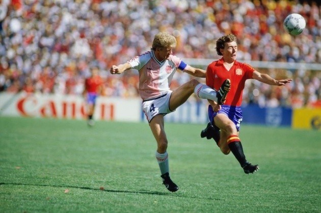 ĐẾM NGƯỢC 15 ngày World Cup: Butragueno xé nát con tim người Đan Mạch - Bóng Đá