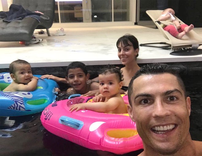 Bạn gái Rodriguez - 'bệ phóng' giúp Ronaldo tỏa sáng ở World Cup - Bóng Đá