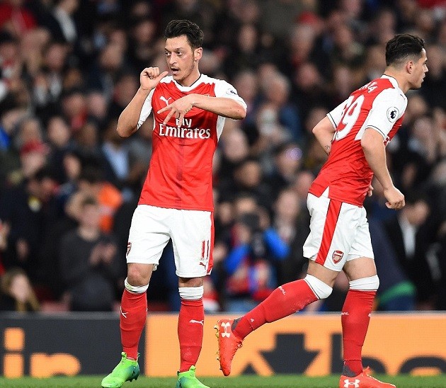 Vùi dập West Ham, Arsenal sống lại giấc mơ top 4 - Bóng Đá