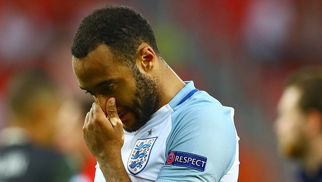 Nathan Redmond sút hỏng phạt đền, U21 Anh gục ngã trước cổng thiên đường - Bóng Đá