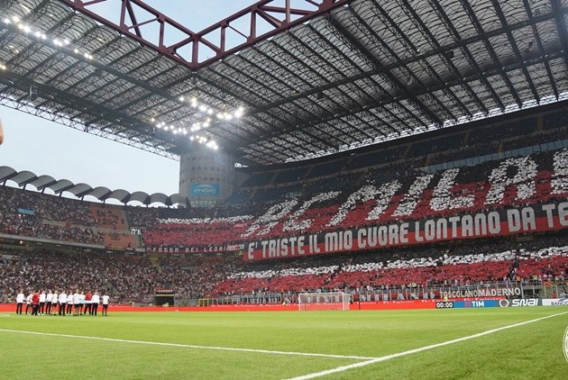 AC Milan 2-0 Craiova: Cất tinh binh vẫn thắng nhàn - Bóng Đá