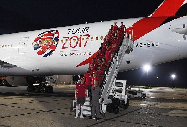 Fan Arsenal mừng ra mặt sau thất bại của Uruguay - Bóng Đá