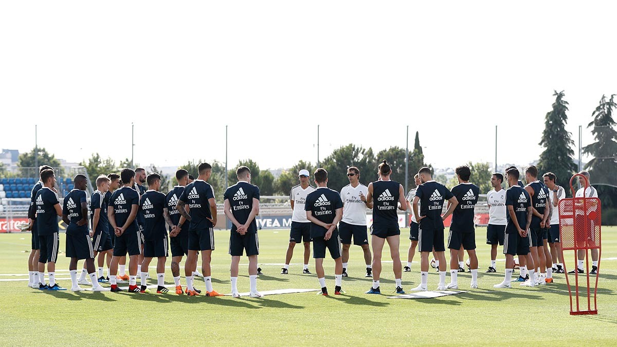 Mourinho LÊN TIẾNG về mối quan hệ với Pogba và Martial - Bóng Đá
