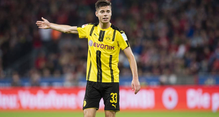 Thất trận trở về nhà, tuyển Colombia vẫn được chào đón như người hùng - Bóng Đá