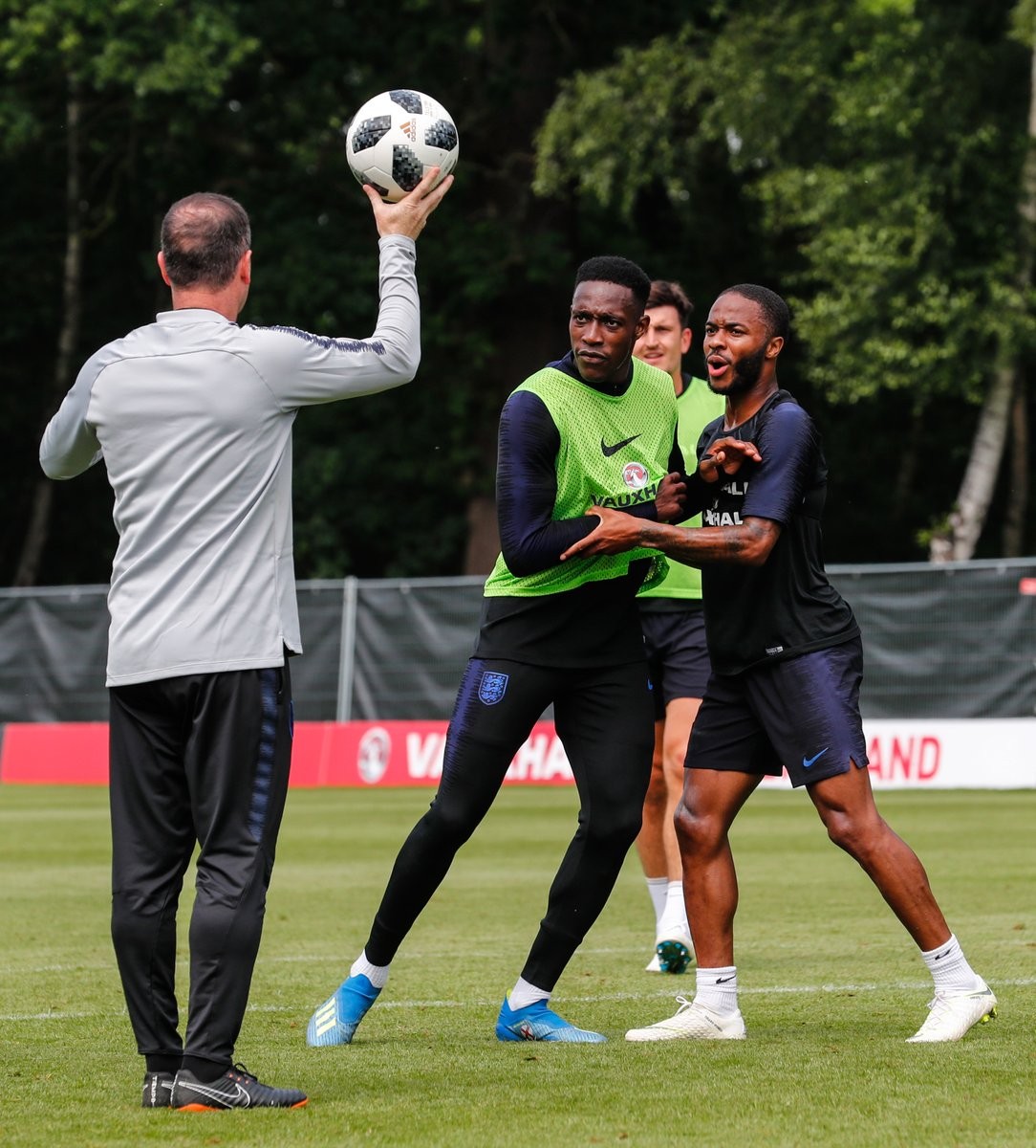 TRỰC TIẾP ngày cuối chuyển nhượng Premier League: Điên cuồng mua sắm - Bóng Đá