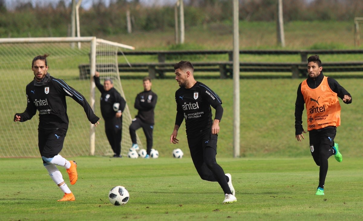 Coutinho rèn thể lực, ghi điểm trước Klopp - Bóng Đá