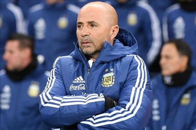 Hãy quên Messi đi, Argentina là một mớ hỗn loạn tại World Cup - Bóng Đá
