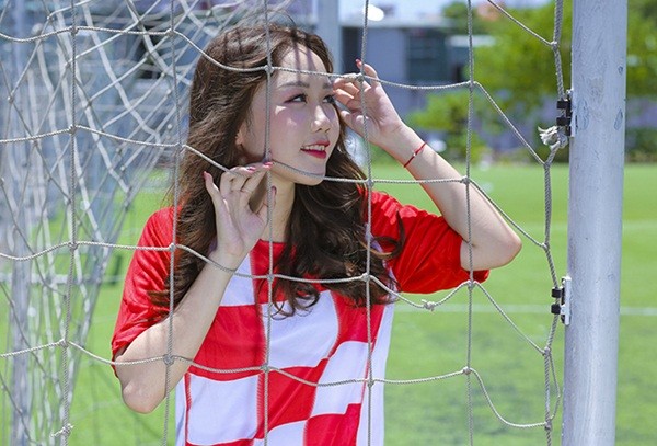 Nữ sinh 10X Hà thành dự đoán Croatia thắng 2 - 0 trước Nga - Bóng Đá