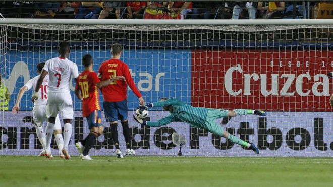 Sai lầm hiếm hoi của David de Gea - Bóng Đá