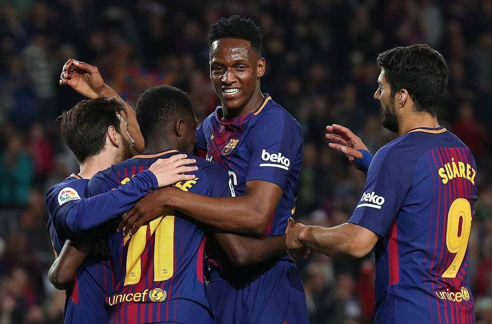 3 tân binh cùng ghi bàn, Barcelona nhấn chìm Tàu ngầm vàng Villarreal - Bóng Đá