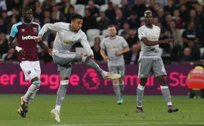 Chấm điểm Man Utd: Sanchez và những bước chạy thầm lặng - Bóng Đá