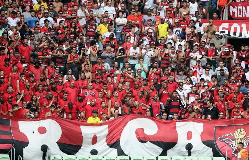 Không khí siêu nóng bỏng của các trận derby Nam Mỹ - Bóng Đá