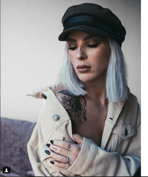 Josefin Lustig - Nàng WAGS nấm lùn ngầu cực đỉnh của Thụy Điển - Bóng Đá