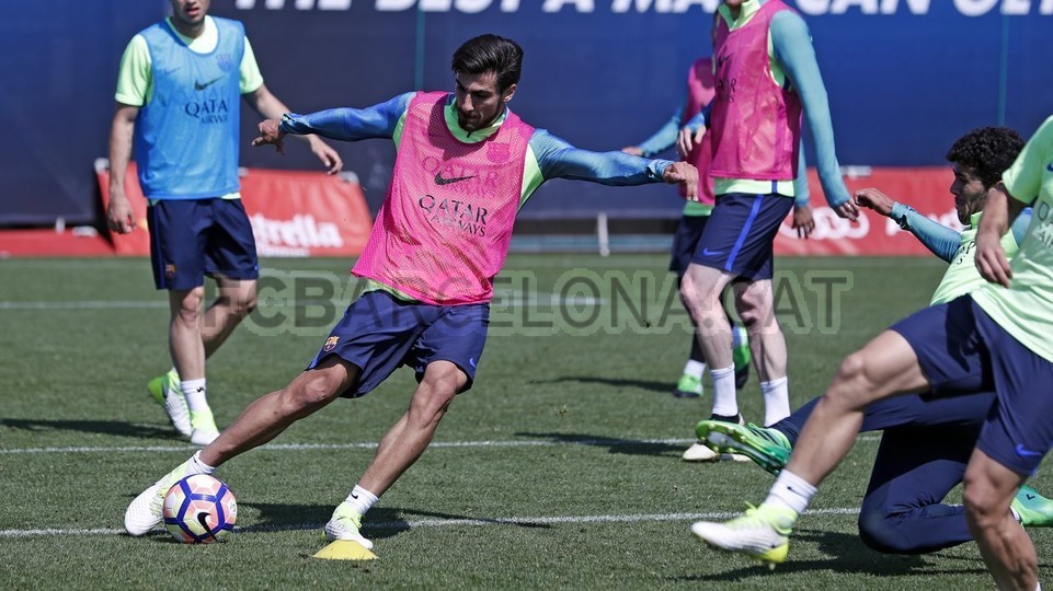 buổi tập của barca - Bóng Đá