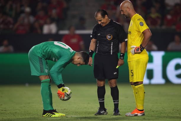 Man United đánh bại Milan sau 26 quả penalty căng thẳng - Bóng Đá