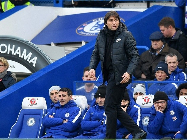 Đi tìm nguyên nhân Chelsea lao dốc: Nhà dột từ nóc? - Bóng Đá