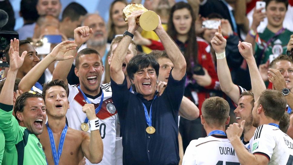 CHÍNH THỨC: HLV Joachim Loew gia hạn hợp đồng dẫn dắt tuyển Đức tới năm 2022 - Bóng Đá