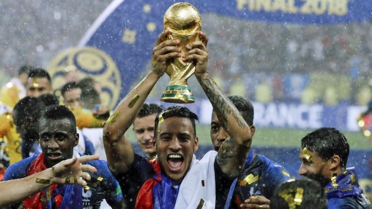 Vidal đến Barcelona, Bayern vẫn chưa hết 'đau đầu' (4 sự thay thế Vidal) - Bóng Đá