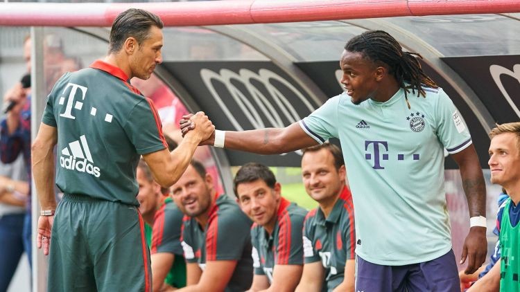 Vidal đến Barcelona, Bayern vẫn chưa hết 'đau đầu' (4 sự thay thế Vidal) - Bóng Đá