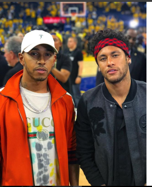 Top 10 kiểu tóc không đụng hàng của Neymar - Bóng Đá