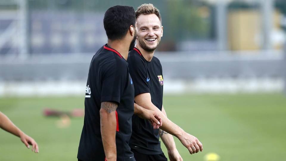 MSN góp mặt trên sân tập, Barca sẵn sàng cho chuyến du đấu - Bóng Đá