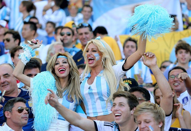 Những hội chị em nào làm cả World Cup xốn xang? - Bóng Đá