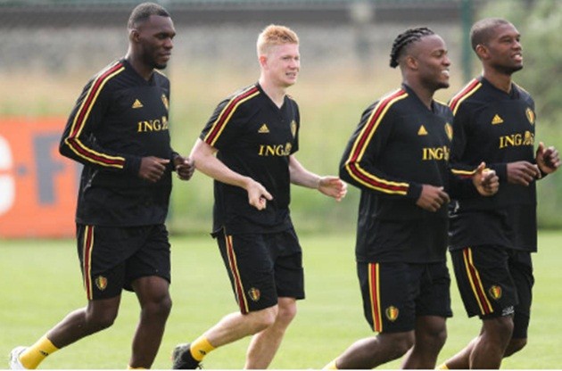 Kompany hồi phục 100% thể lực, sẵn sàng cho kì World Cup cuối cùng sự nghiệp - Bóng Đá