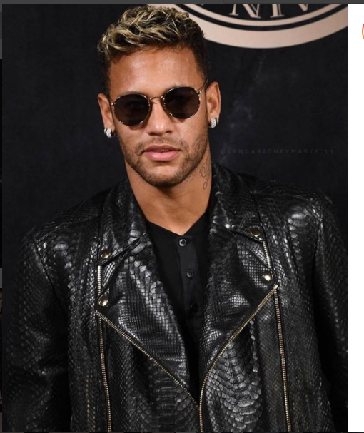 Top 10 kiểu tóc không đụng hàng của Neymar - Bóng Đá