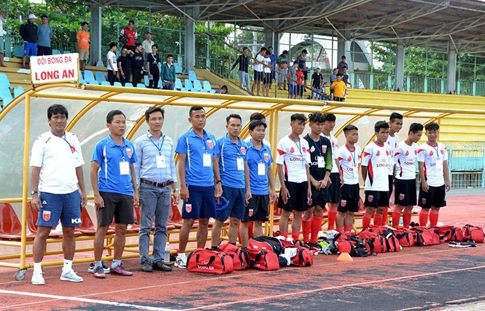VL U21 Quốc gia: Tam tấu Hải Quân - Vũ Em - Nguyễn Khánh đưa Long An đi VCK - Bóng Đá