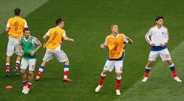 TRỰC TIẾP Nga vs Saudi Arabia: Đội hình ra sân của Nga - Bóng Đá