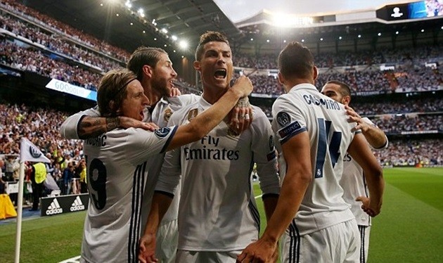 Thăng hoa với cú hat-trick, Ronaldo nhấn chìm Atletico - Bóng Đá