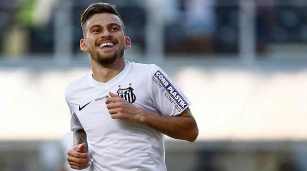 Lucas Lima: Tôi chưa nhận được lời đề nghị nào của Barca - Bóng Đá