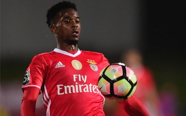 Barca chi 30 triệu euro mua sao Benfica - Bóng Đá