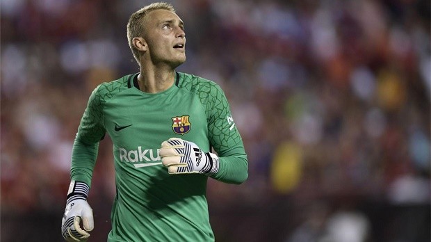 Barca có nguy cơ mất thủ môn vào tay Benfica - Bóng Đá