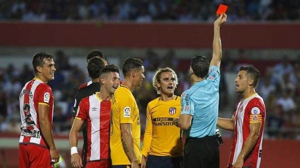 Lăng mạ trọng tài, Griezmann có nguy cơ nhận án phạt nặng - Bóng Đá