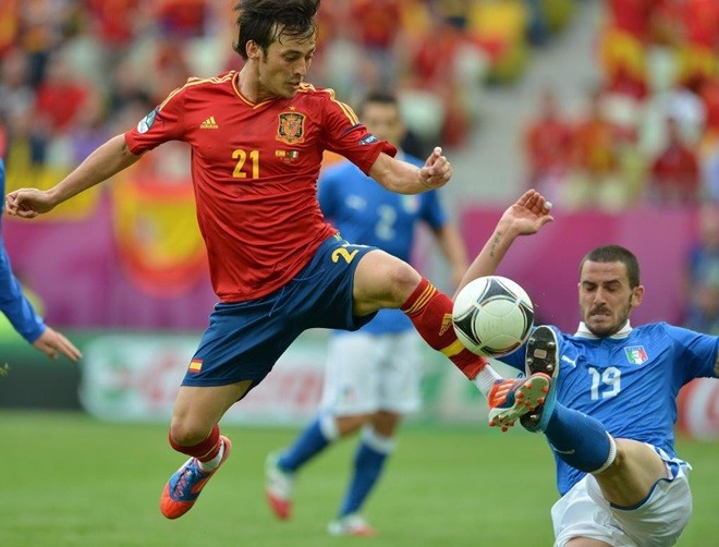 Những khoảnh khắc ấn tượng nhất của David Silva trong màu áo Tây Ban Nha - Bóng Đá