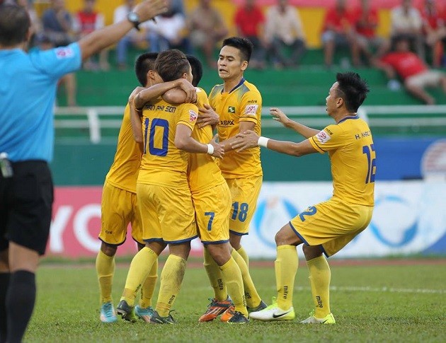 TRỰC TIẾP vòng 16 V-League: Công Phượng níu kéo hi vọng - Bóng Đá