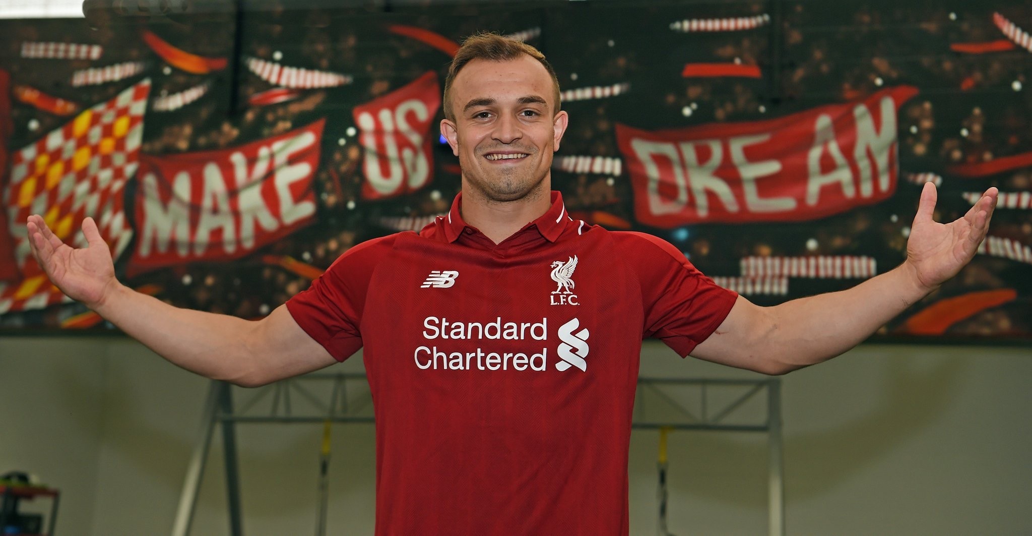 CHÍNH THỨC: Liverpool chiêu mộ thành công Xherdan Shaqiri từ Stoke City - Bóng Đá