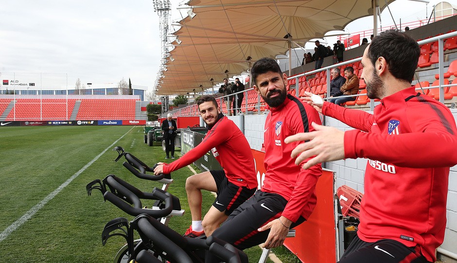 Chấm điểm Ba Lan: Thảm họa Szczesny khiến cả đội ôm hận - Bóng Đá