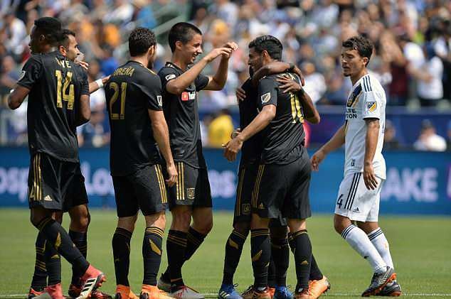 Ibra lập siêu phẩm, La Galaxy ngược dòng ngoạn mục đánh bại Los Angeles FC - Bóng Đá