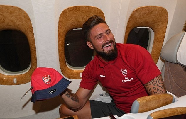 Fan Arsenal mừng ra mặt sau thất bại của Uruguay - Bóng Đá