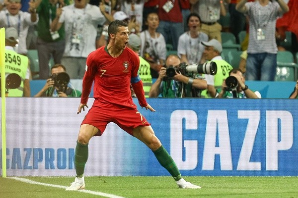 Ronaldo phá vỡ hàng loạt kỷ lục Châu Âu - Bóng Đá